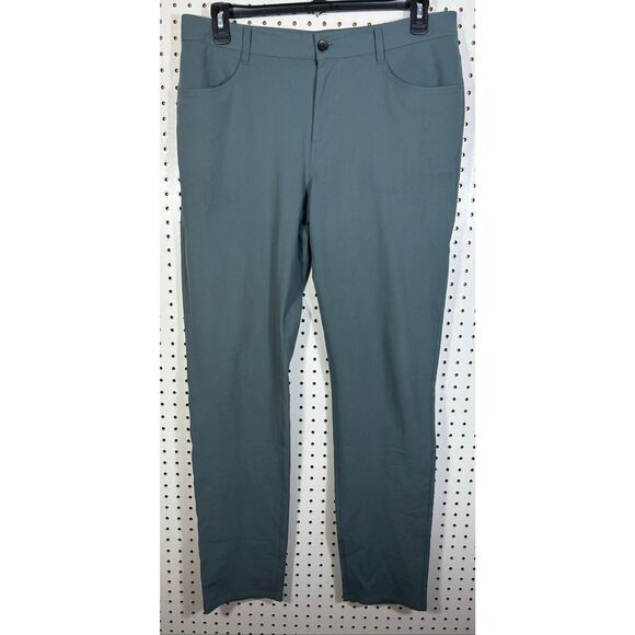 Vuori mens performance pants size 34